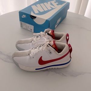 Nike Air Sesh in white/varsity red, size 5
